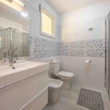 Ocean View Floor Wifi Aircon 11 モロ・デル・ハブレ